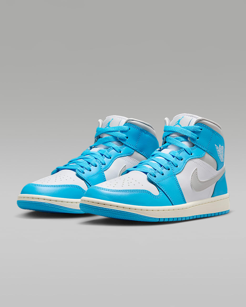 Jordan air blue and white store